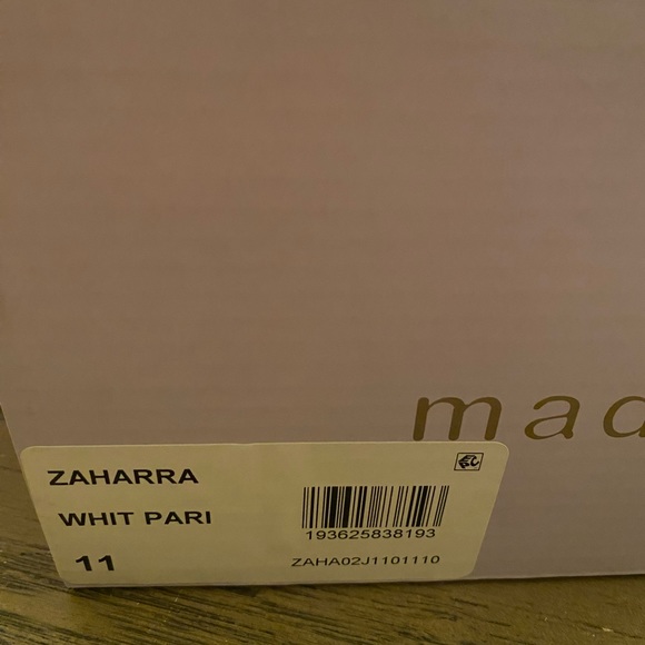 Madden Girls Zaharra White Platform Wedge Sandals - Picture 8 of 8